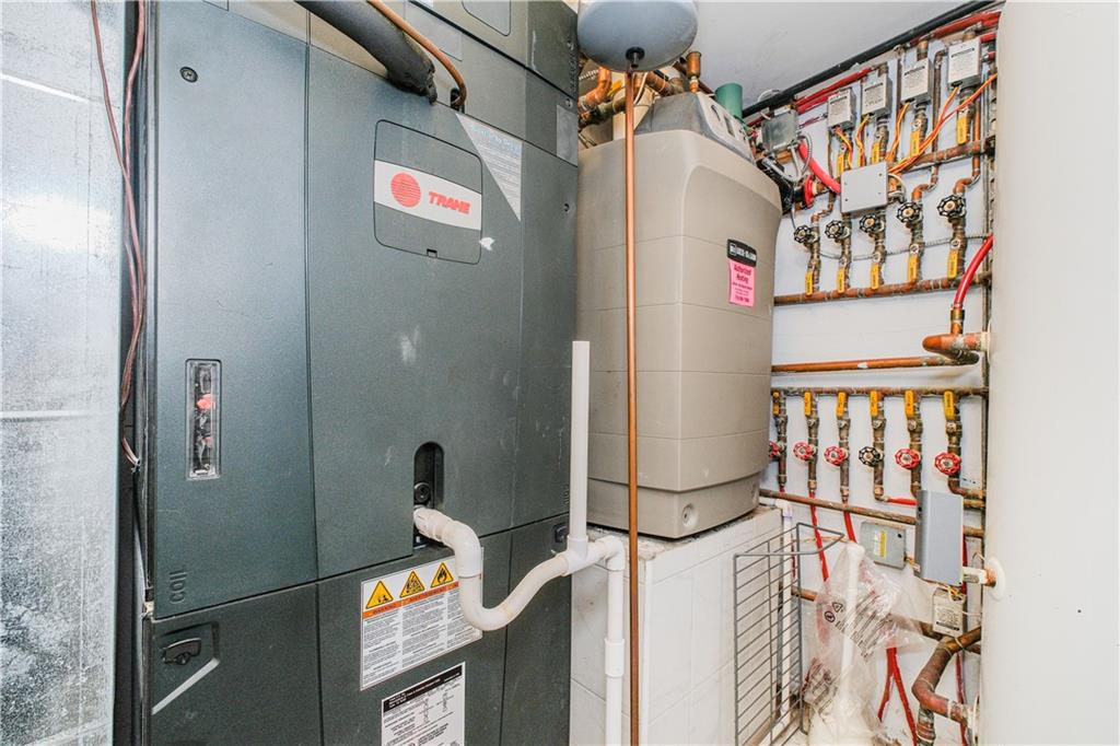 4094 Ocean Avenue Manhattan Beach Brooklyn NY 11235