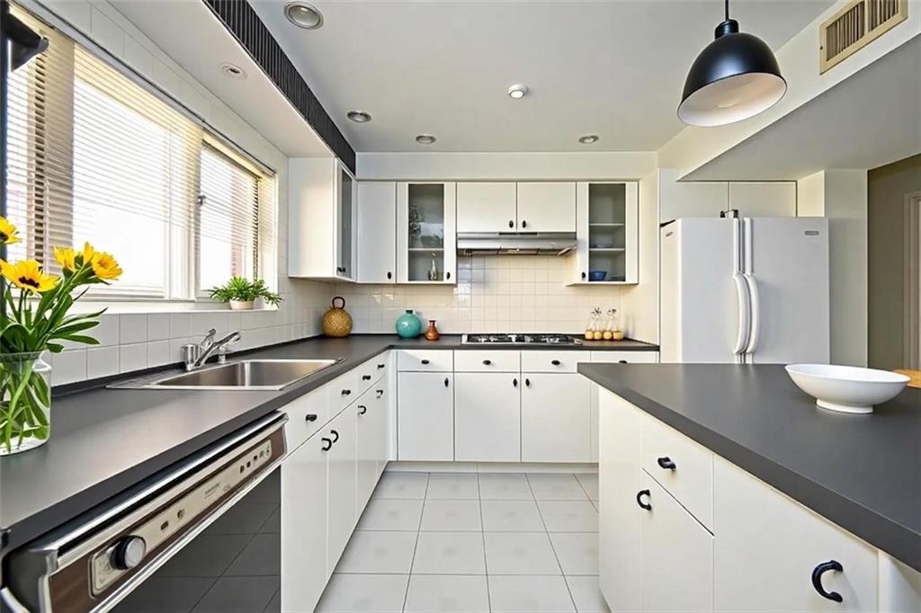 29 Kansas Place Mill Basin Brooklyn NY 11234