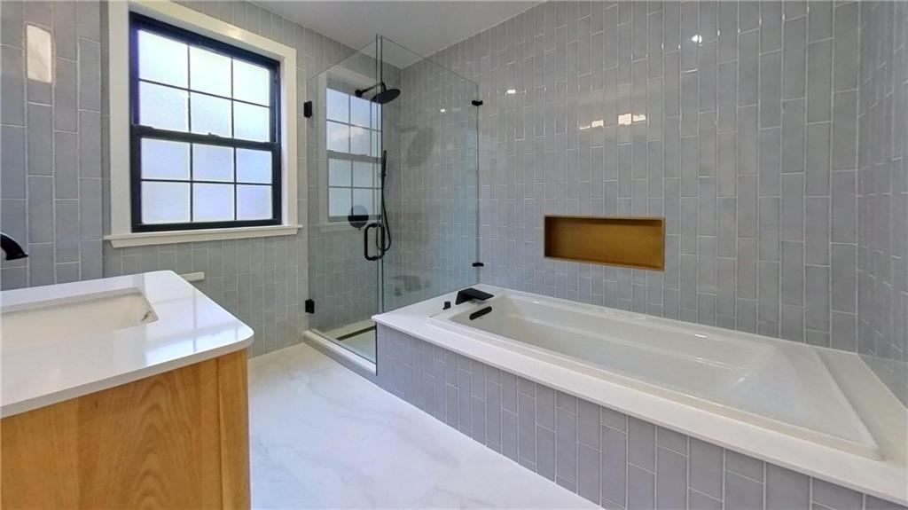 8515 Wareham Place Jamaica Estates Jamaica Estates NY 11432