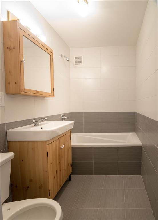 1625 Emmons Avenue Sheepshead Bay Brooklyn NY 11235