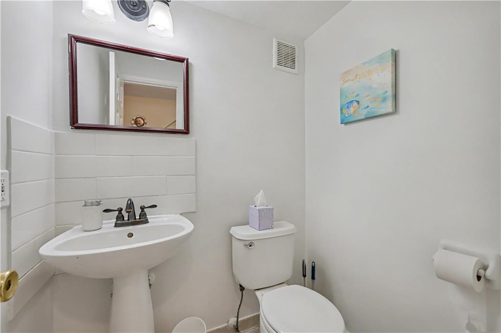 123 Cannon Avenue Travis Staten Island NY 10314