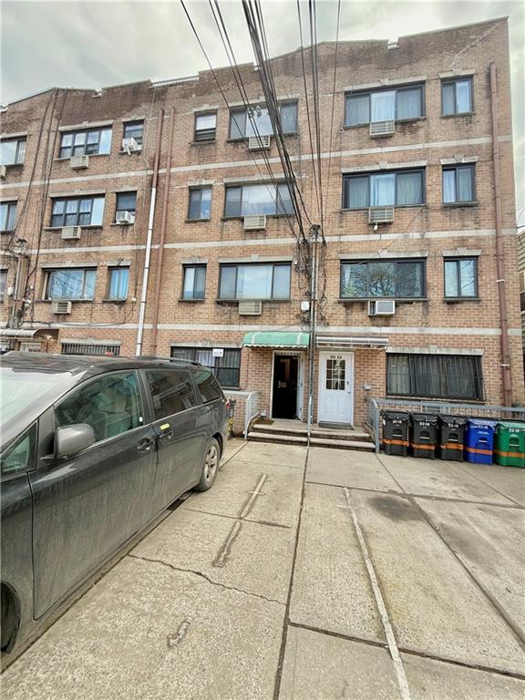 9520 42nd Avenue Elmhurst Elmhurst NY 11373