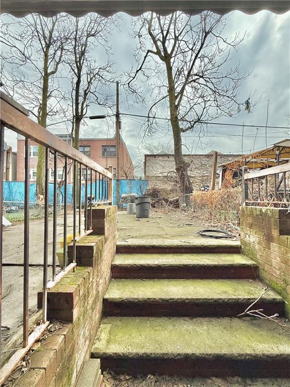 9520 42nd Avenue Elmhurst Elmhurst NY 11373