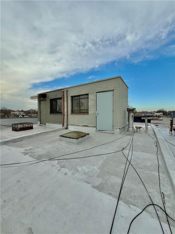 9520 42nd Avenue Elmhurst Elmhurst NY 11373