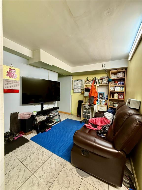 9520 42nd Avenue Elmhurst Elmhurst NY 11373