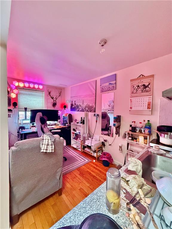 9520 42nd Avenue Elmhurst Elmhurst NY 11373
