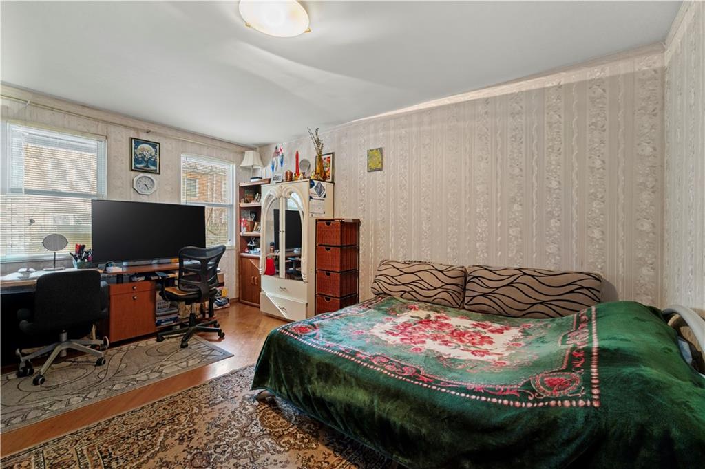 2464 East 28th Street Sheepshead Bay Brooklyn NY 11235