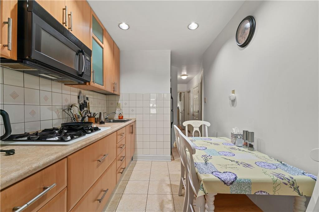 2464 East 28th Street Sheepshead Bay Brooklyn NY 11235