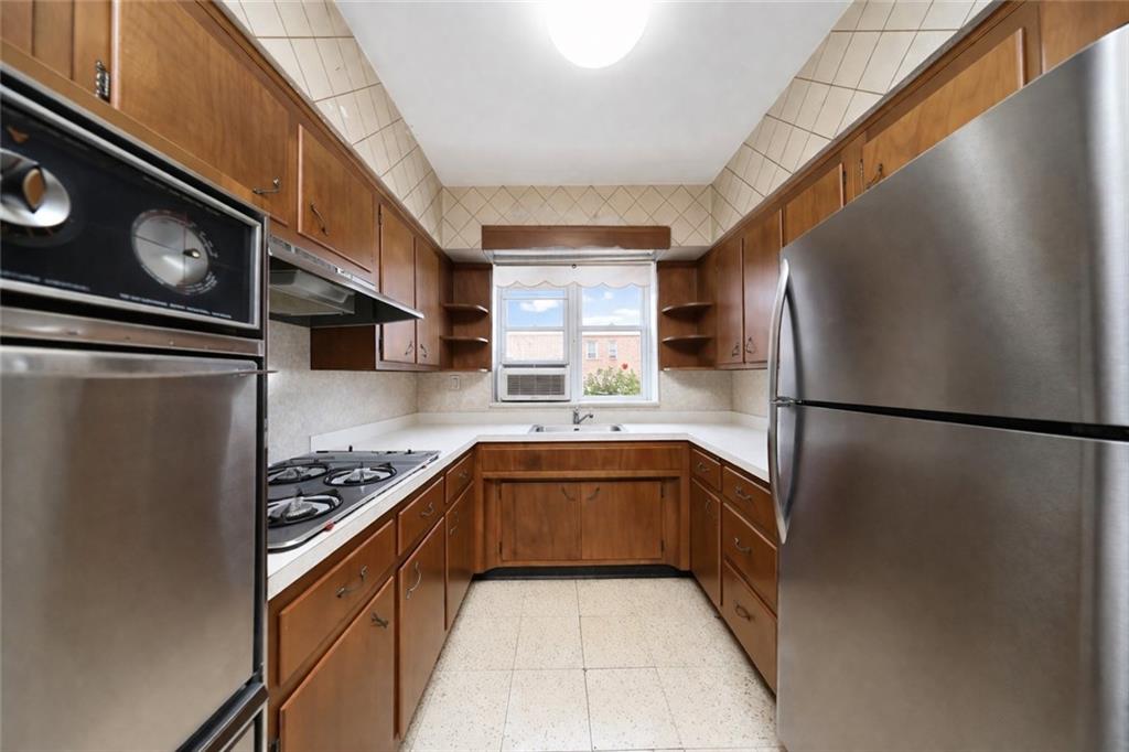 46 Bay 37th Street Bensonhurst Brooklyn NY 11214