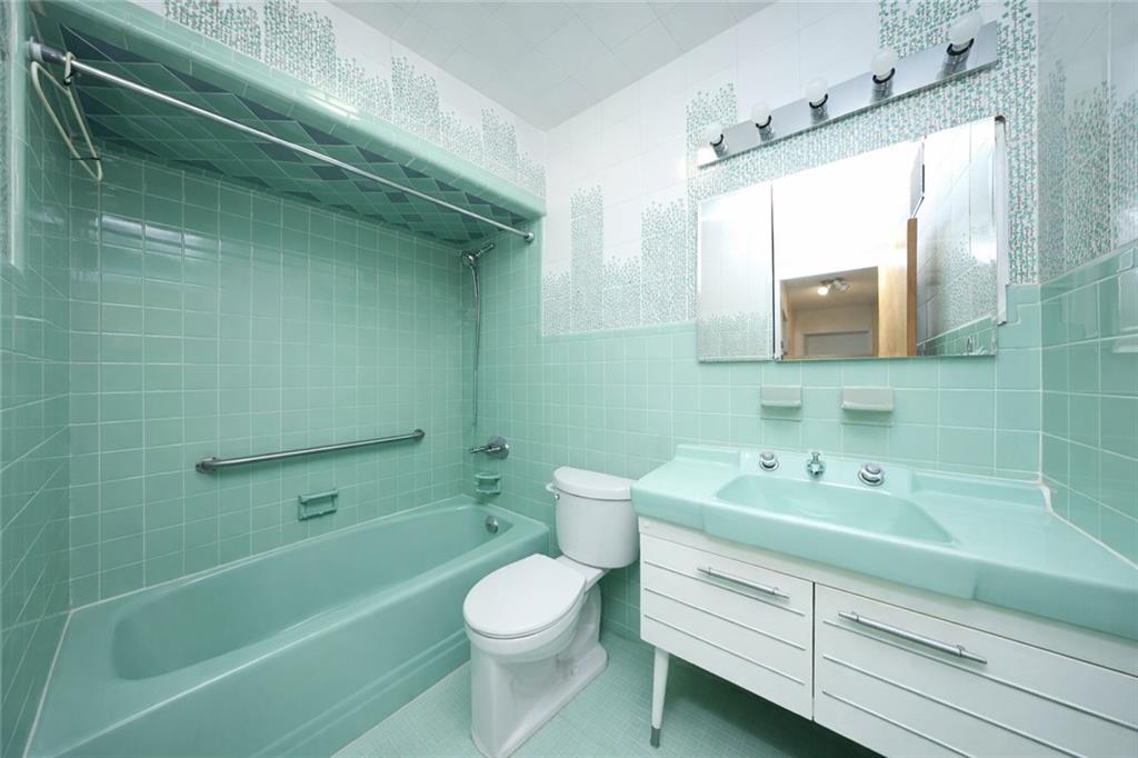 46 Bay 37th Street Bensonhurst Brooklyn NY 11214