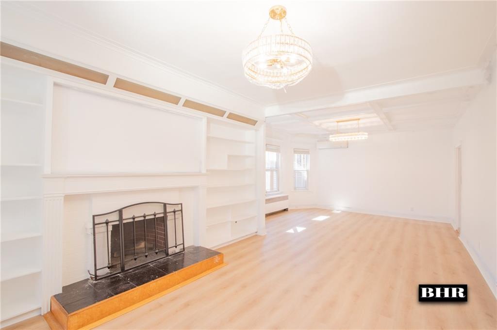 154 Beaumont Street Manhattan Beach Brooklyn NY 11235