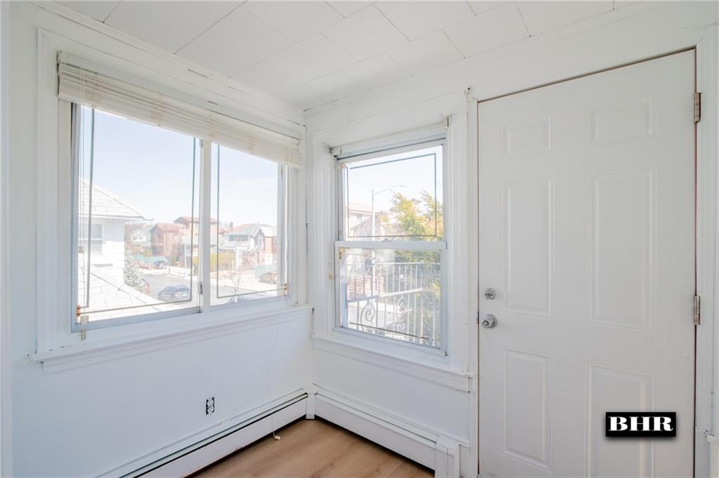 154 Beaumont Street Manhattan Beach Brooklyn NY 11235