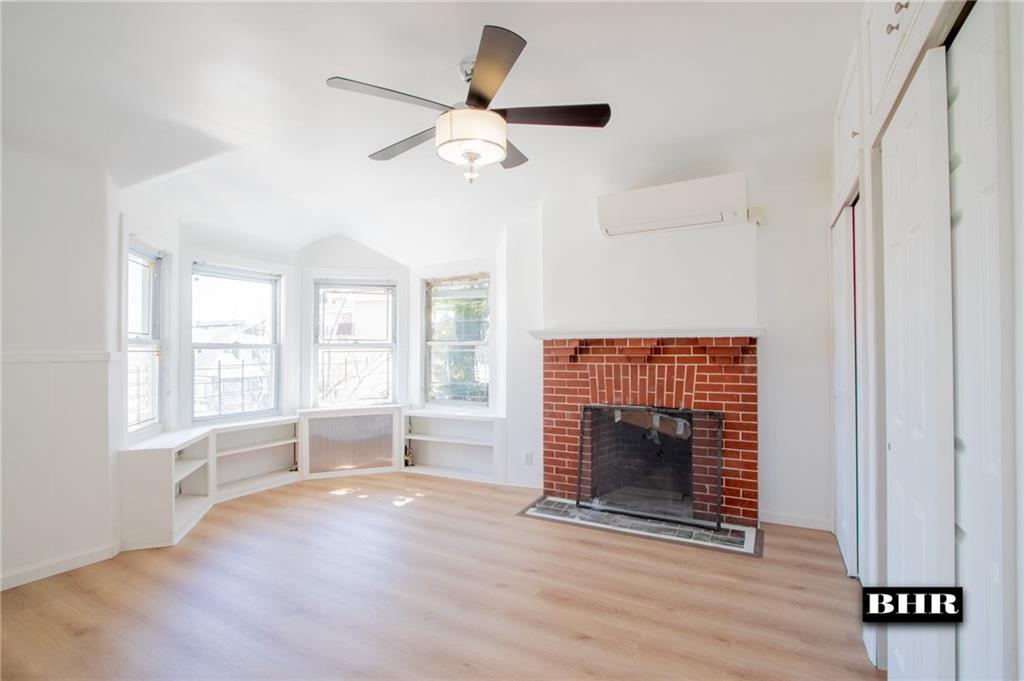 154 Beaumont Street Manhattan Beach Brooklyn NY 11235