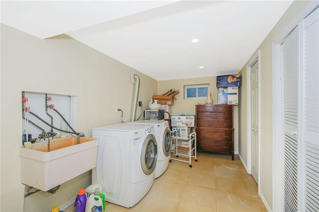 268 Neal Dow Avenue New Springville Staten Island NY 10314