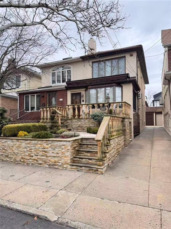 1027 79 Street Dyker Heights Brooklyn NY 11228