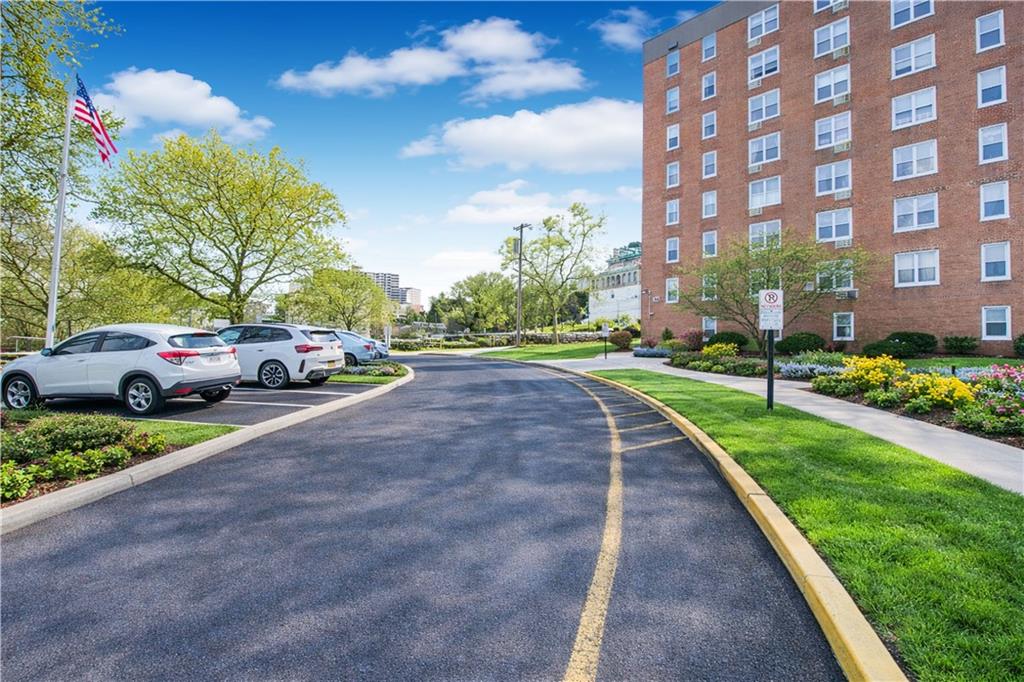 350 Richmond Terrace St. George Staten Island NY 10301