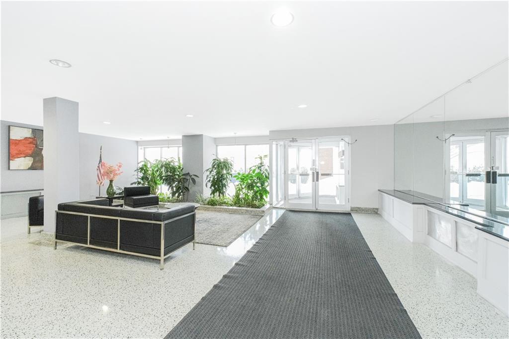 350 Richmond Terrace St. George Staten Island NY 10301