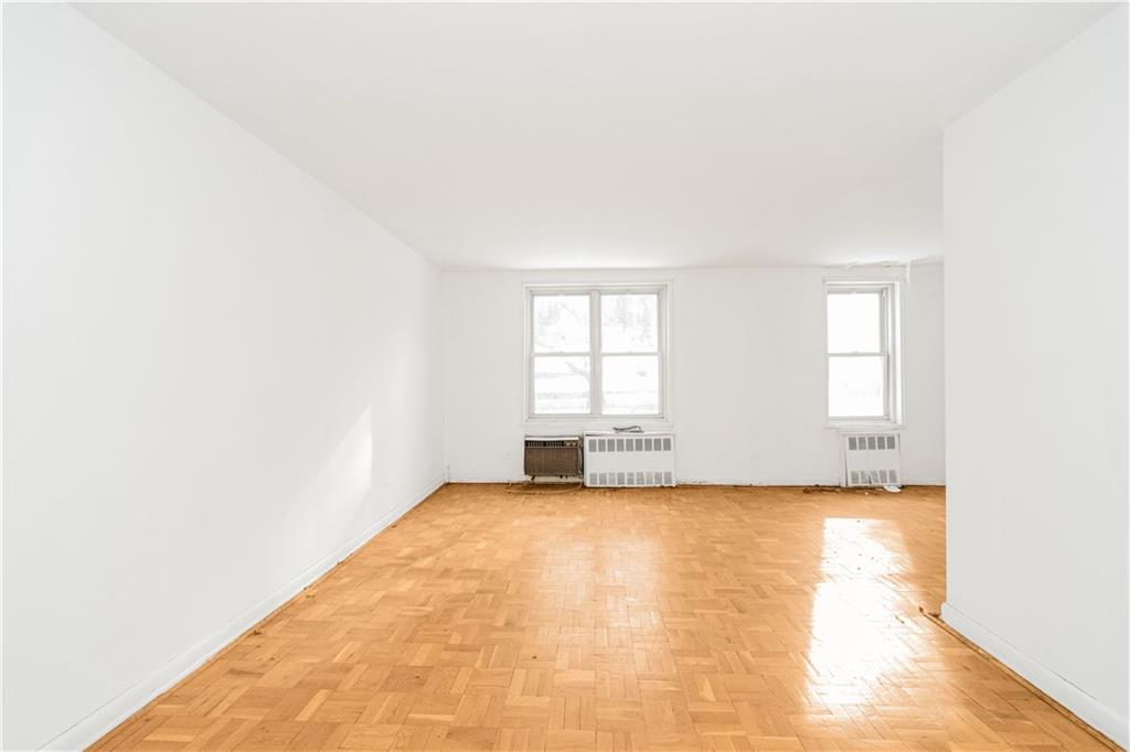 350 Richmond Terrace St. George Staten Island NY 10301