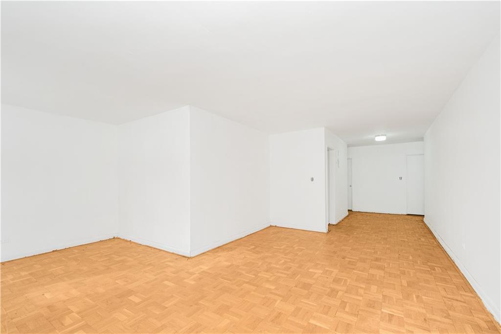 350 Richmond Terrace St. George Staten Island NY 10301