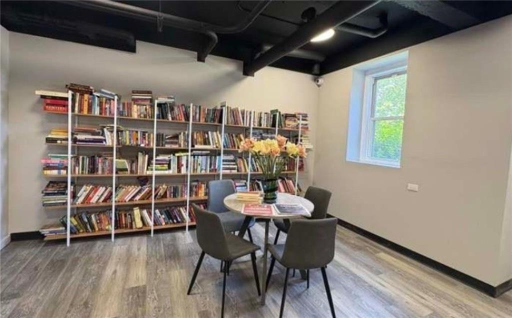 350 Richmond Terrace St. George Staten Island NY 10301