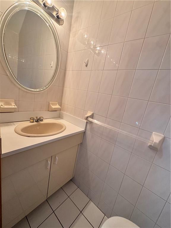 735 Woodrow Road Annadale New York NY 10312