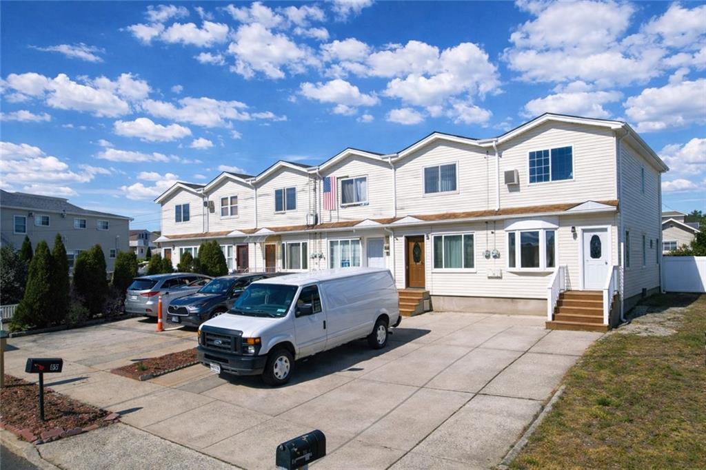 89A Mapleton Avenue Midland Beach Staten Island NY 10306