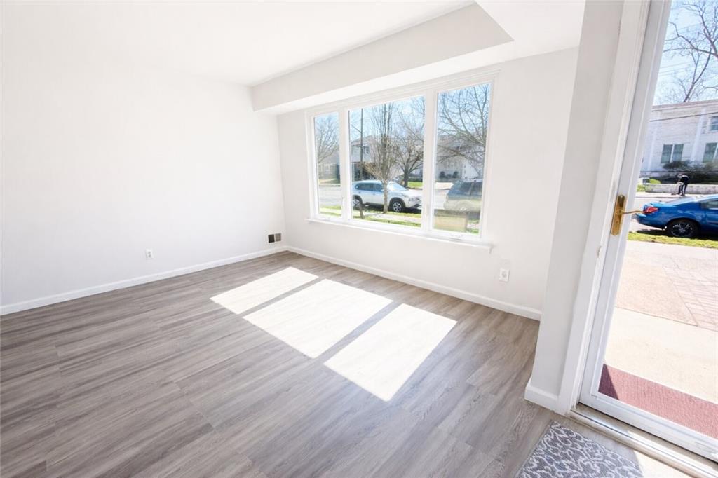 695 Barlow Avenue Eltingville Staten Island NY 10312