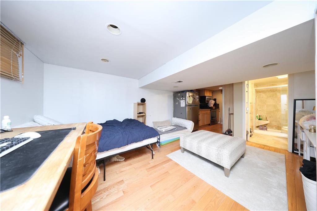 86 West Terrace Huguenot Staten Island NY 10312