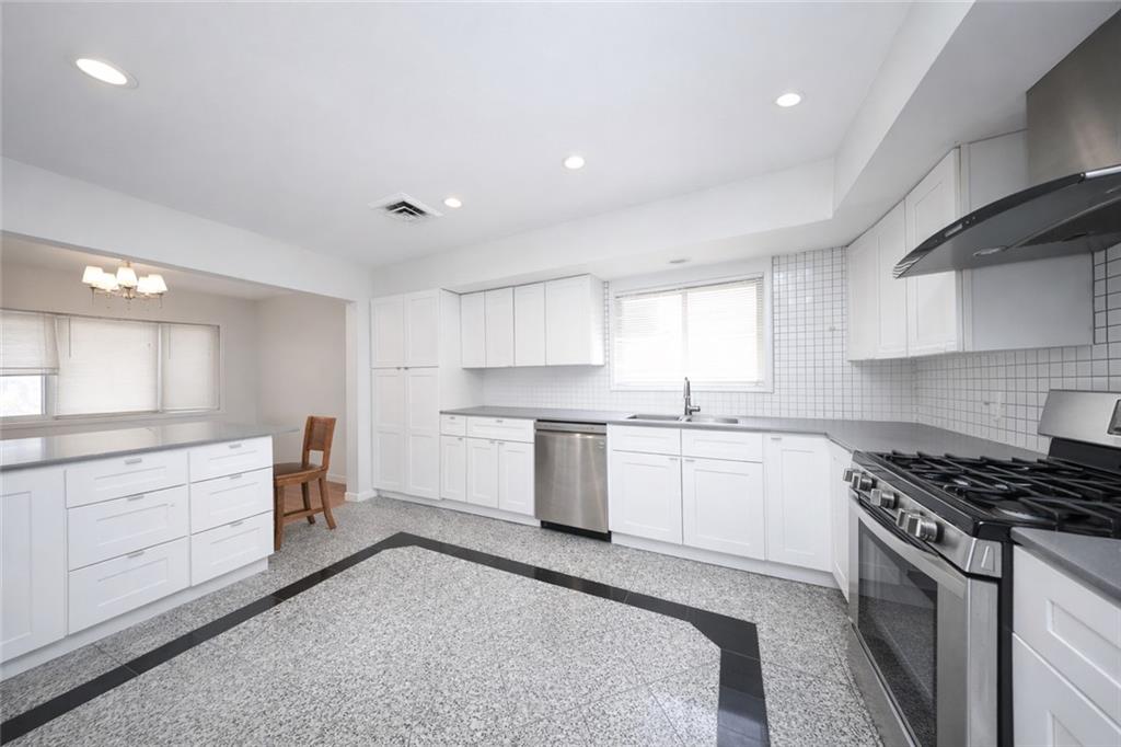 86 West Terrace Huguenot Staten Island NY 10312