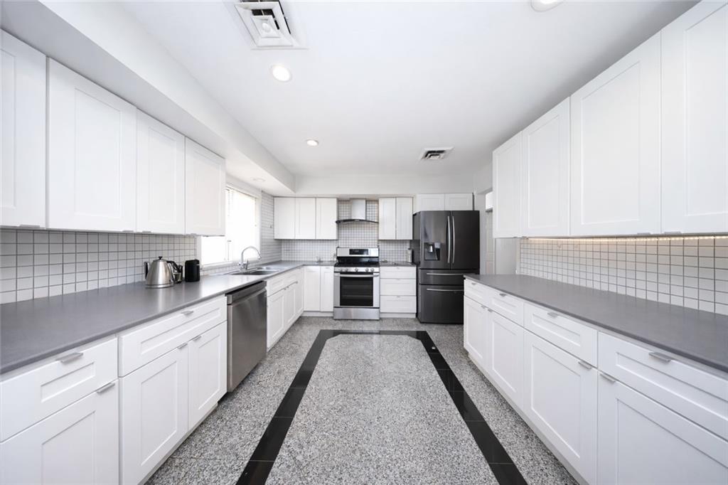 86 West Terrace Huguenot Staten Island NY 10312