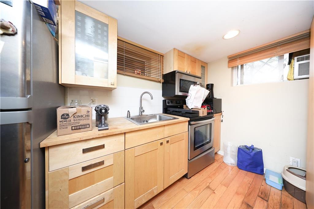 86 West Terrace Huguenot Staten Island NY 10312