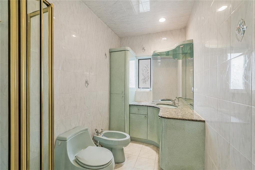 2427 East 17th Street Sheepshead Bay Brooklyn NY 11235