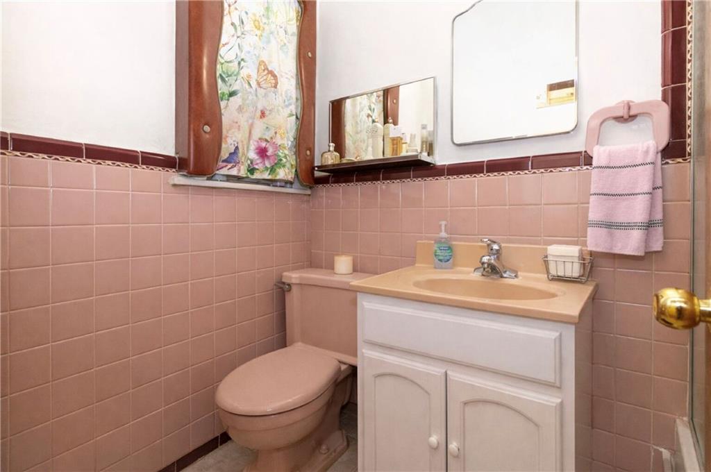 6118 5th Avenue Sunset Park Brooklyn NY 11220