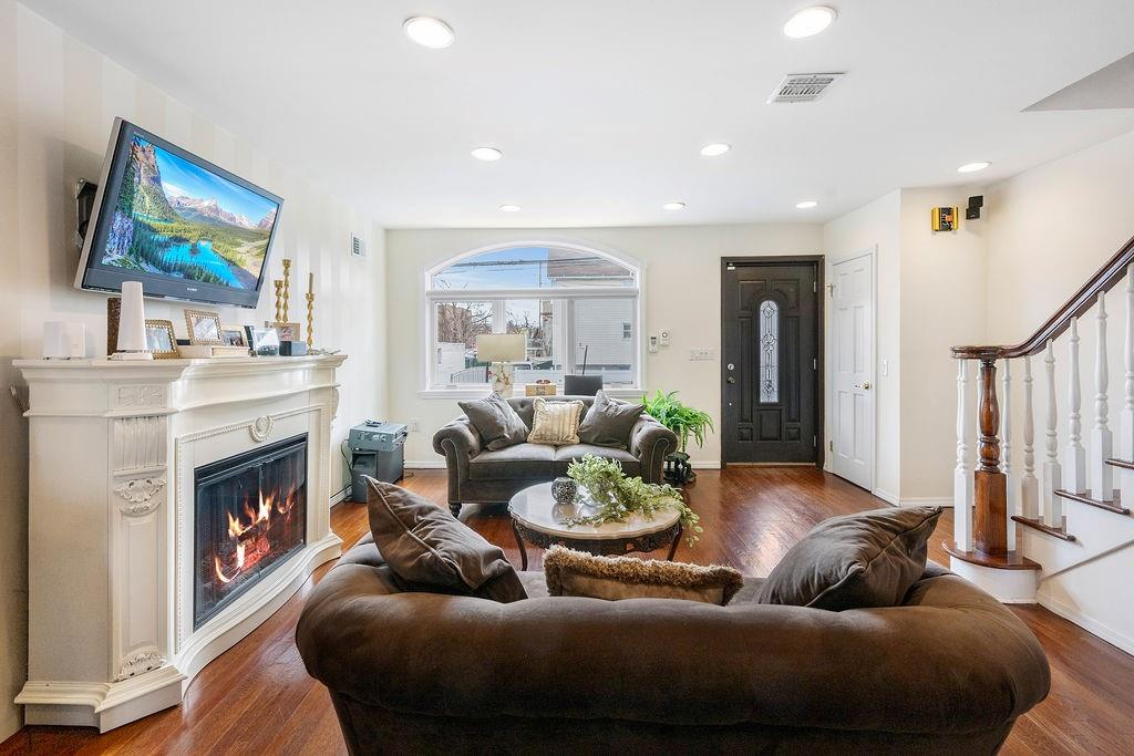 164 Bay 10th Street Bensonhurst Brooklyn NY 11228