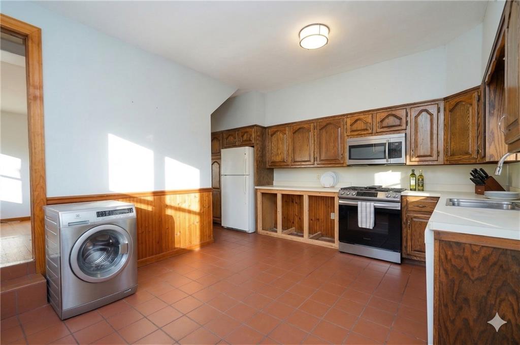 2071 East 35th Street Marine Park Brooklyn NY 11234