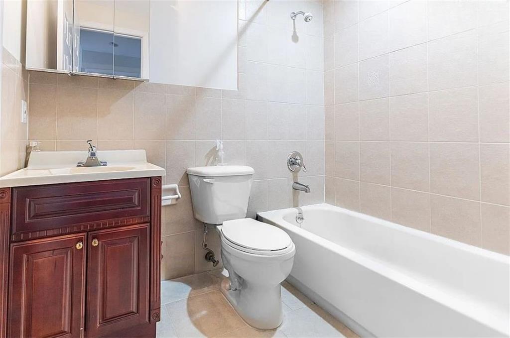 9526 Schenck Street Canarsie Brooklyn NY 11236