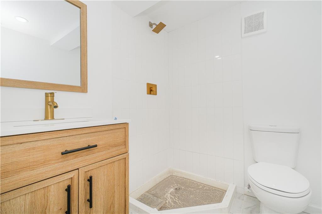 10 Penton Street Pleasant Plains Staten Island NY 10309