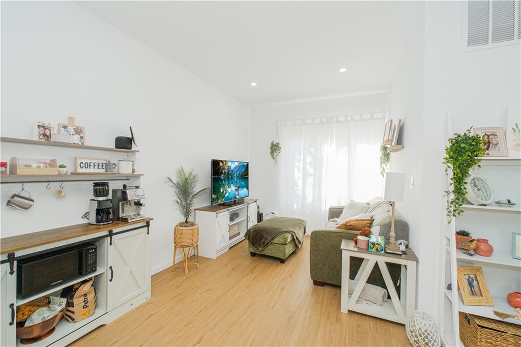 10 Penton Street Pleasant Plains Staten Island NY 10309