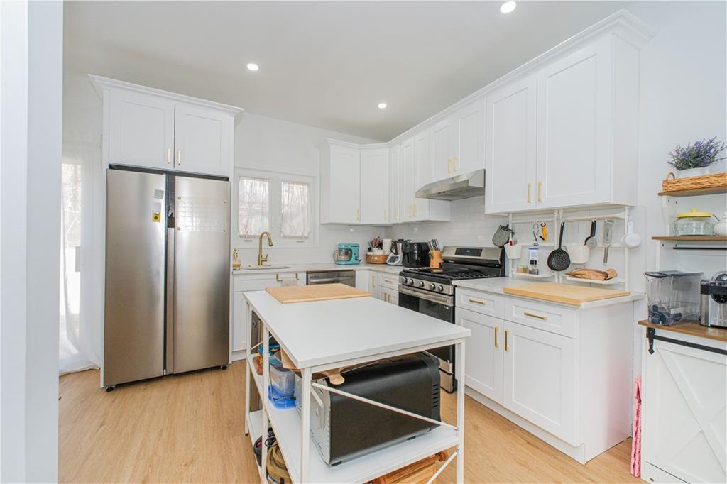 10 Penton Street Pleasant Plains Staten Island NY 10309