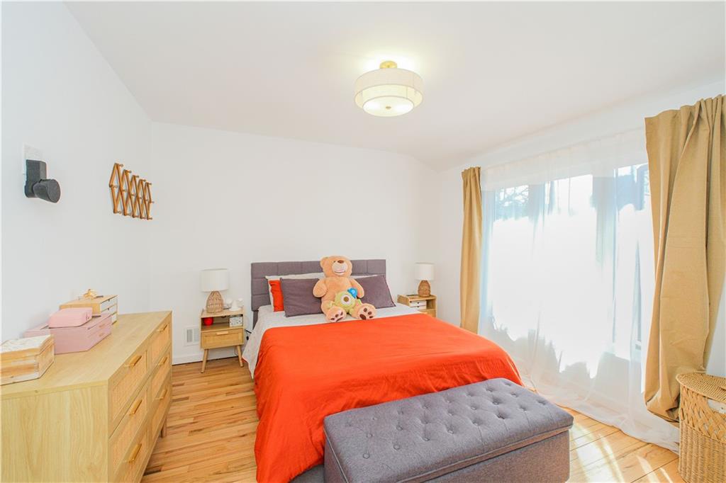 10 Penton Street Pleasant Plains Staten Island NY 10309