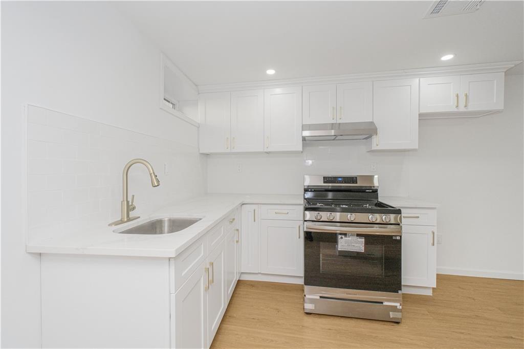 10 Penton Street Pleasant Plains Staten Island NY 10309