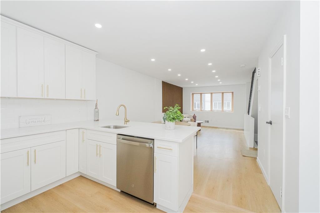 63 Avon Lane Westerleigh Staten Island NY 10314