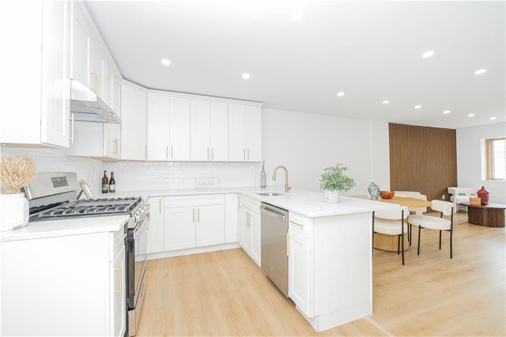 63 Avon Lane Westerleigh Staten Island NY 10314