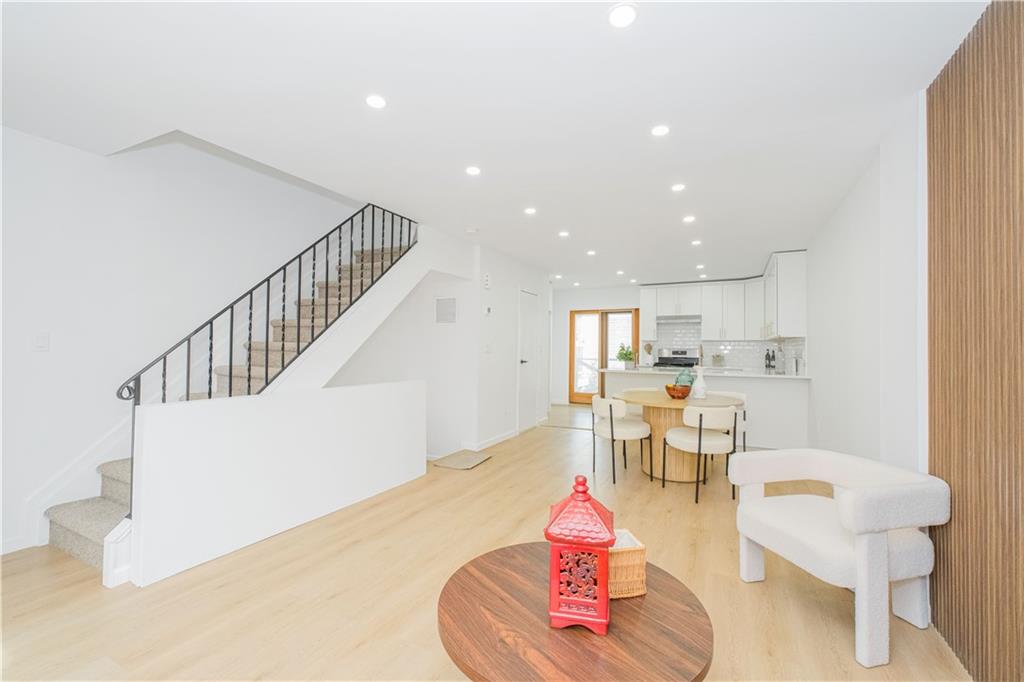 63 Avon Lane Westerleigh Staten Island NY 10314