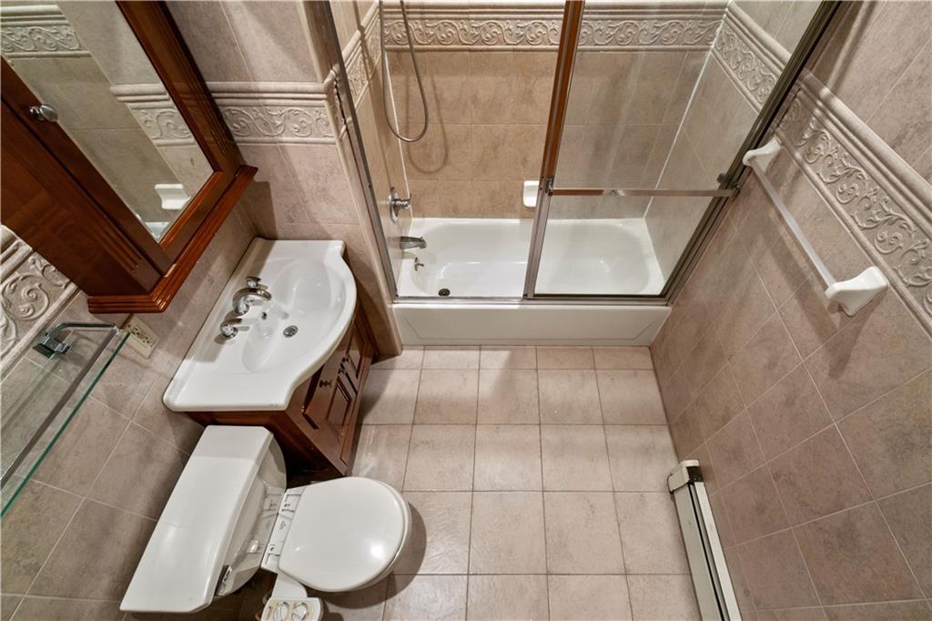 1570 West 10th Street Bensonhurst Brooklyn NY 11204