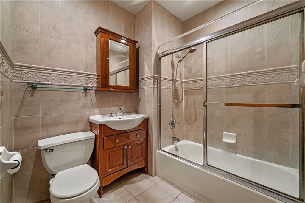 1570 West 10th Street Bensonhurst Brooklyn NY 11204