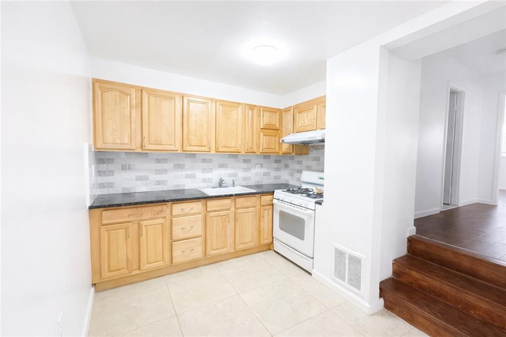 17 Alexander Avenue Arden Heights Staten Island NY 10312