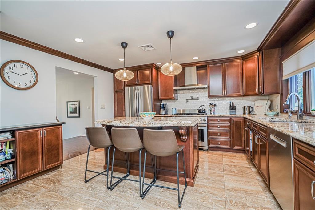 24 Pickersgill Avenue Arrochar Staten Island NY 10305