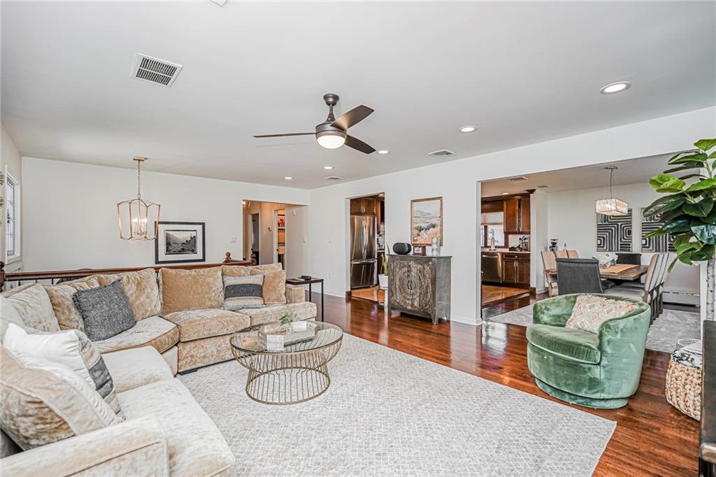 24 Pickersgill Avenue Arrochar Staten Island NY 10305