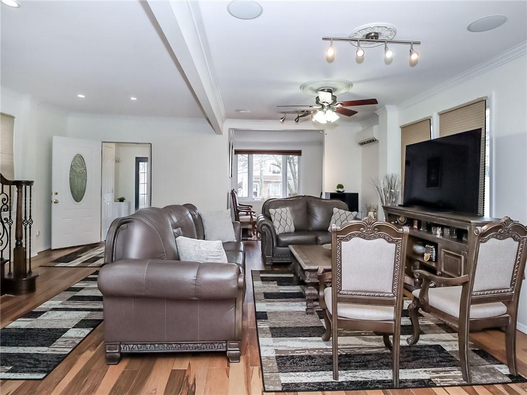 33 Hope Avenue Staten Island NY 10305